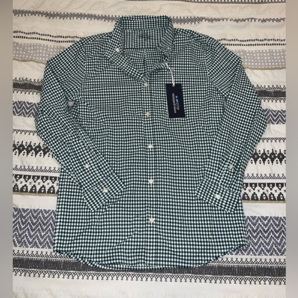 NWT Boys’ Vineyard Vines Performance Fabric Button-Down Shirt M (Size 12-14)